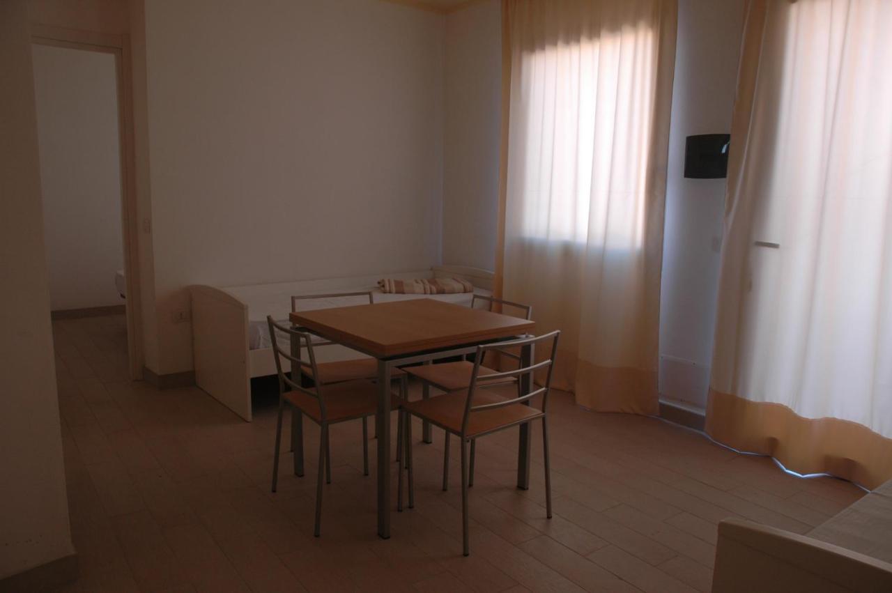 Holiday Home Isola Rossa Exterior foto