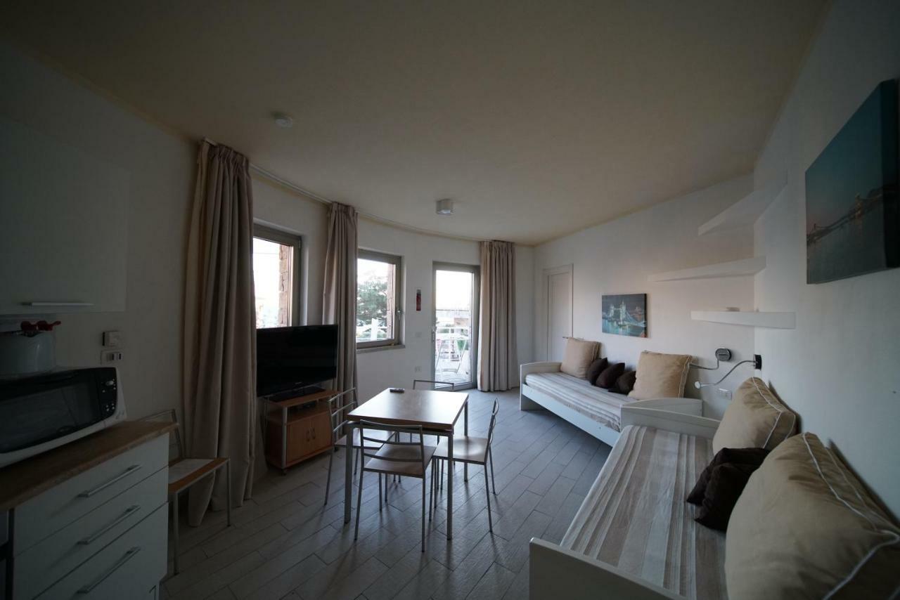 Holiday Home Isola Rossa Exterior foto